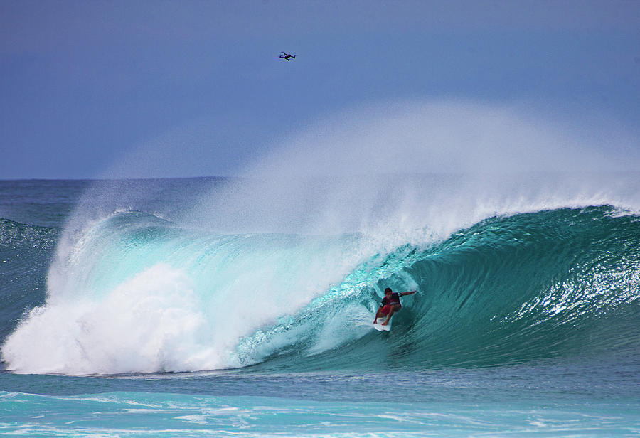 Banzai Pipeline 6 Photograph by Anthony Jones