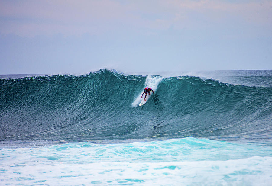 Banzai Pipeline 9 Photograph by Anthony Jones
