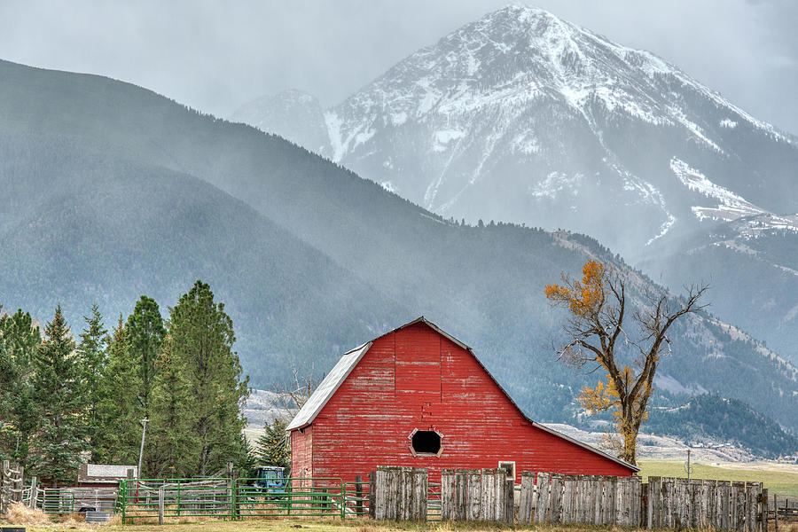 Barn and Mountains Photograph by Paul Freidlund