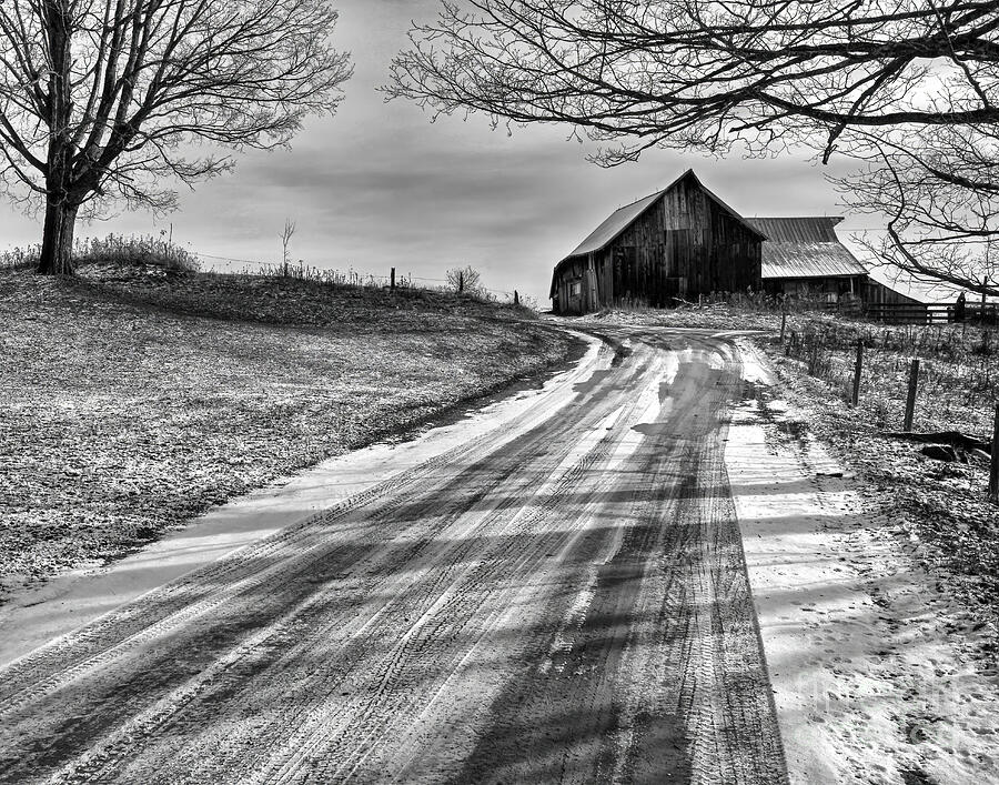 Barn at the Top of the Hill Photograph by Steve Brown