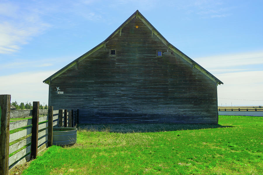 Barn In Bickleton Photograph