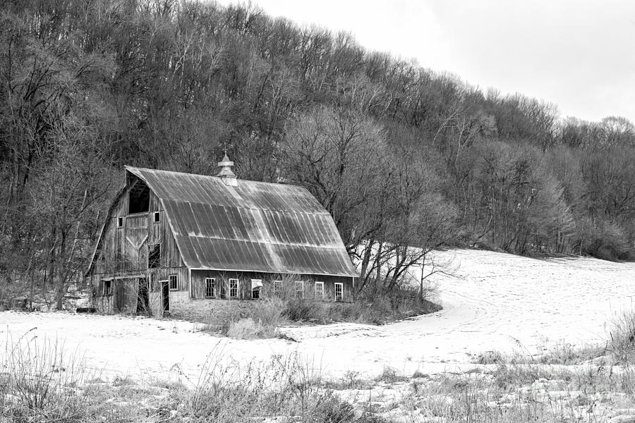 Barn in the Hills Photograph by Jan Day