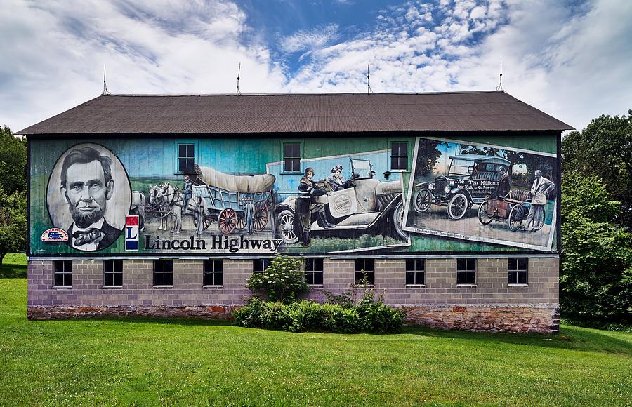 Barn Mural Devoted To Scenes Of Lincoln Highway Photograph by Mountain Dreams