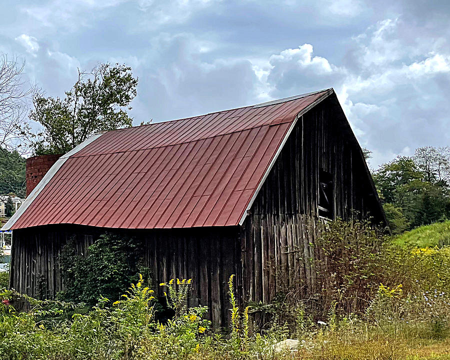 Barn of Boone Photograph by Lee Darnell