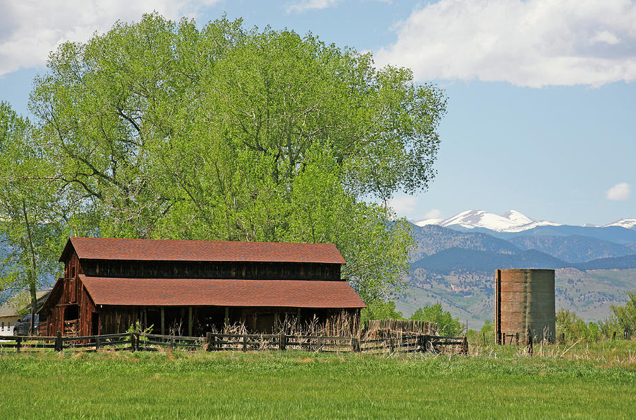 Barn Silo and Mountains Photograph by Marilyn Hunt