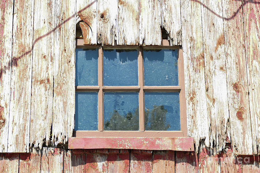 Barn window Photograph by Bentley Davis