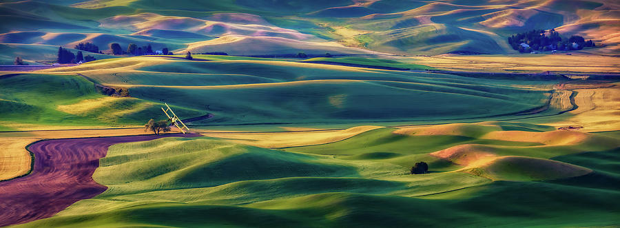 Barnstorming the Palouse Photograph by Lance Christiansen