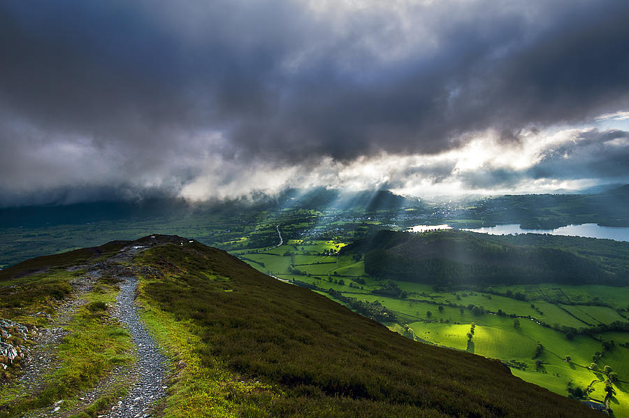 Barrow fell and Newlands valley, Cumbrian Mountains, Braithwaite, Keswick, Lake District National park. UK. Photograph by John Finney Photography