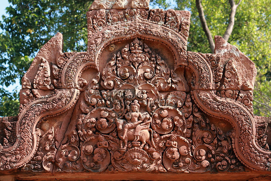 Bas-relief at Banteay srei Photograph by ImpaKPro