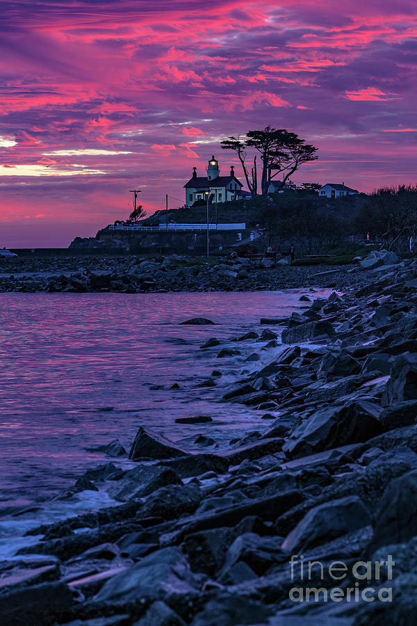 Sunset Photograph - Battery Point lighthouse - 1218 by Stephen Parker