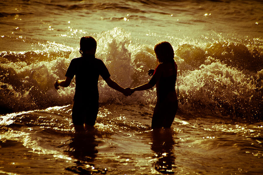 Beach life, friendship. Photograph by s0ulsurfing - Jason Swain