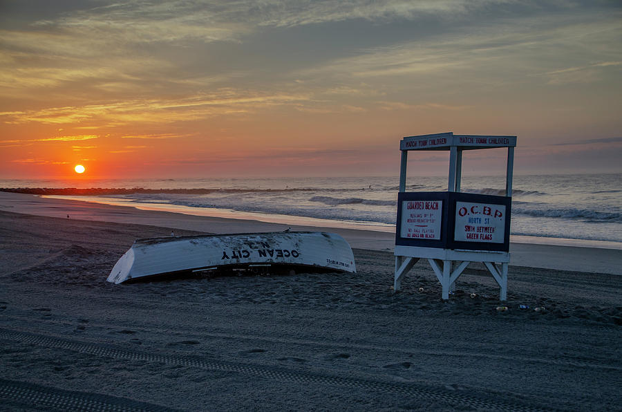 Beach Scene - Sunrise Ocean City New Jersey Photograph by Bill Cannon