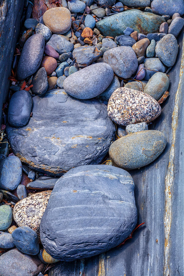 Beach Stones Hollow Photograph by Irwin Barrett