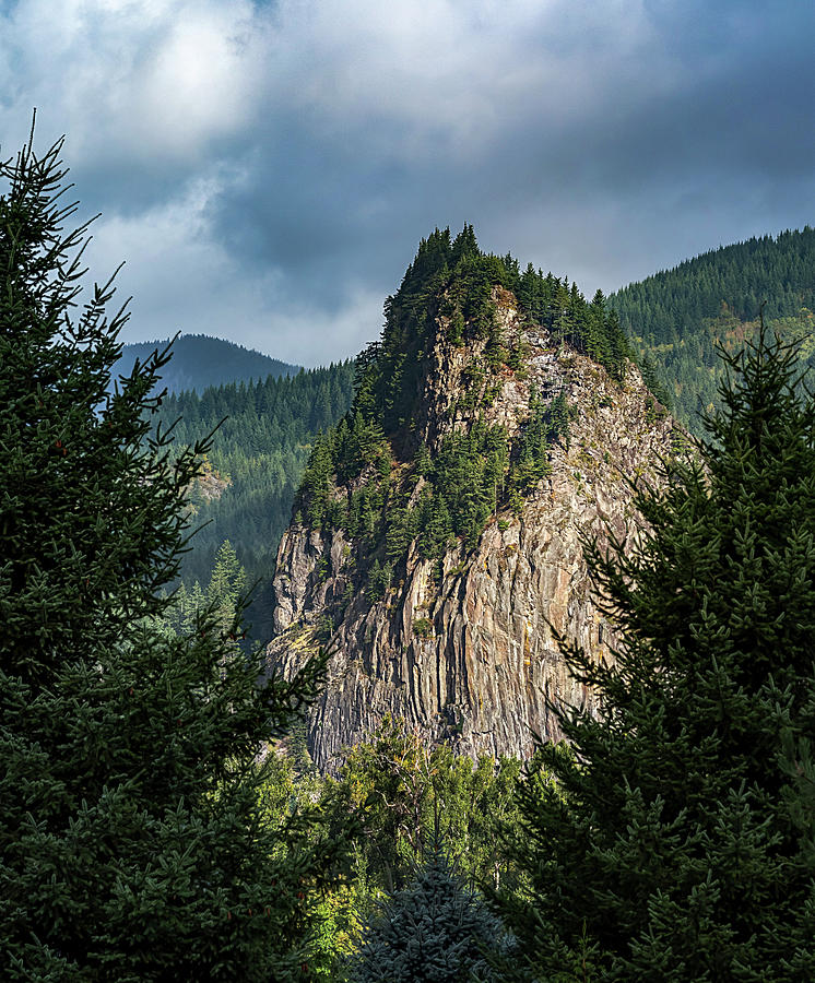 Beacon Rock, Columbia Gorge Scenic Area Photograph by Theresa Peterson ...