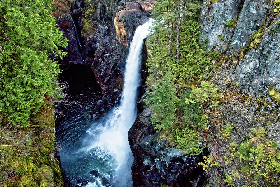 Beautiful Elk Falls Photograph by Chuck Burdick