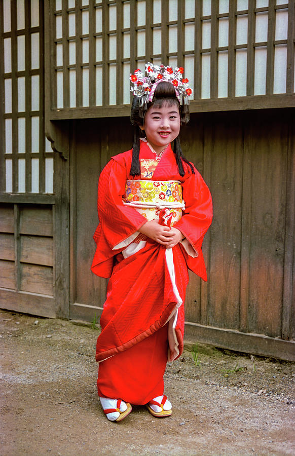 beautiful japanese woman in kimono