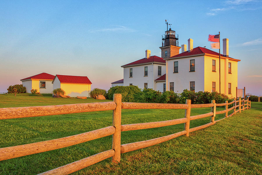 Beavertail Lighthouse in Jamestown Rhode Island Photograph by Juergen Roth