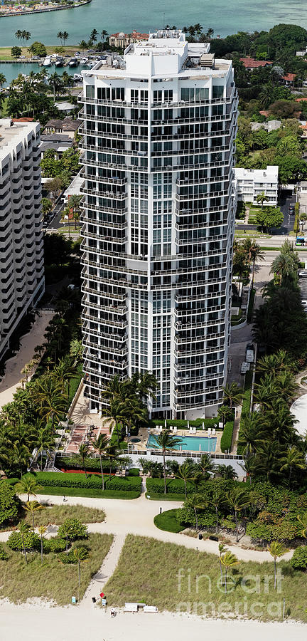 Bellini Bal Harbour Building Aerial View Photograph by David Oppenheimer
