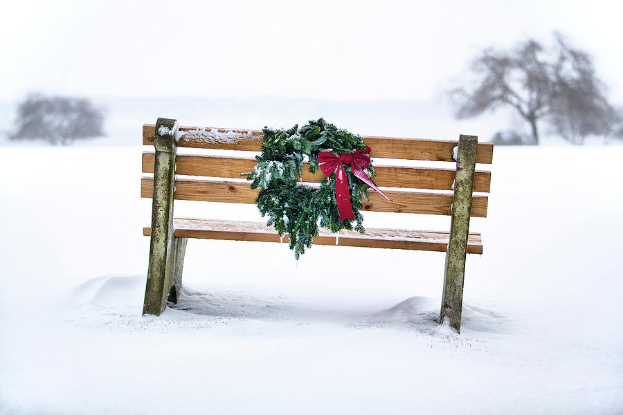 Bench and Wreath Photograph by Eric Gendron
