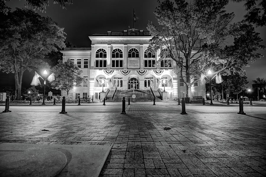 Black And White Photograph - Benton County Courthouse in Black and White by Gregory Ballos