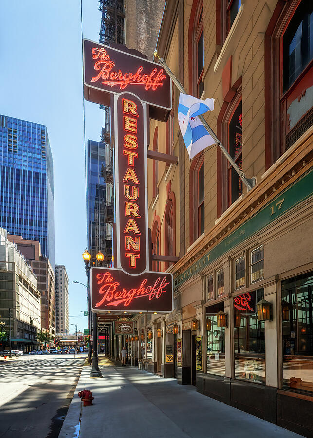 Berghoff Restaurant - Chicago Photograph by Susan Rissi Tregoning