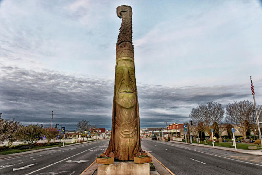 Bethany Beach Totem Pole, Photograph by Pete Curcio