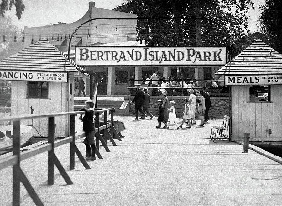 Bertrand Island Park Photograph by Mark Miller