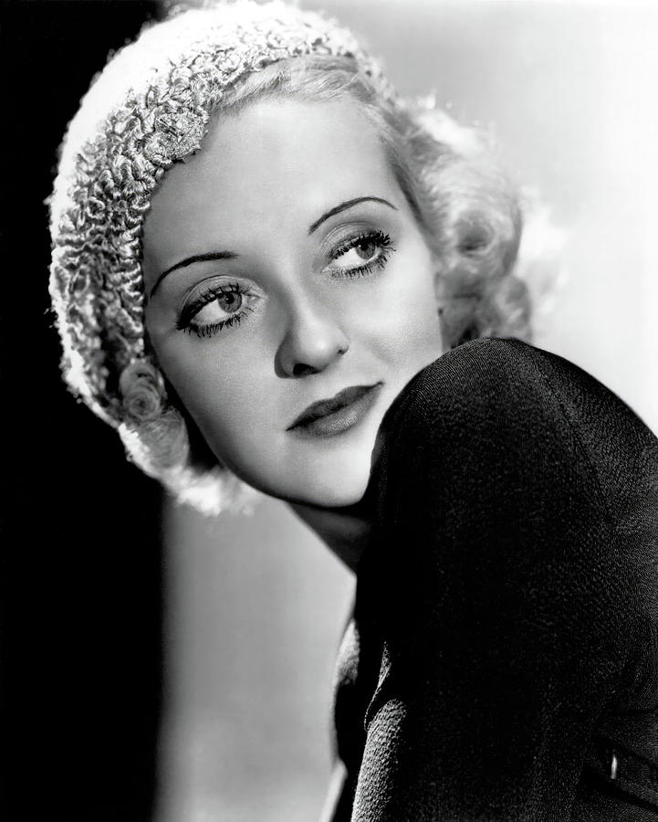 BETTE DAVIS in OF HUMAN BONDAGE -1934-, directed by JOHN CROMWELL. Photograph by Album