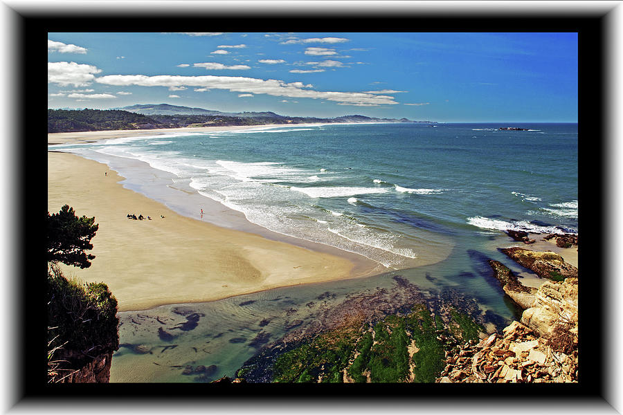 Beverly Beach View From Devils Punchbowl Photograph by Richard Risely