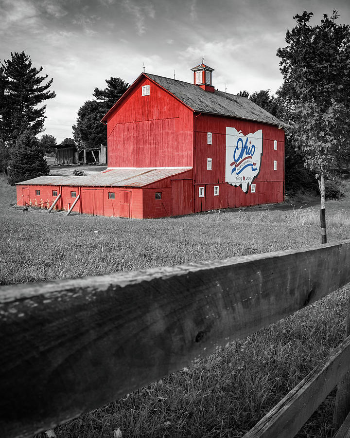 Bicentennial Barn of Columbus Ohio - Selective Coloring Photograph by Gregory Ballos