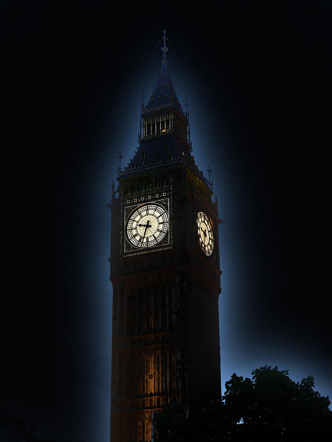 Big Ben Aura Photograph by Richard Reeve