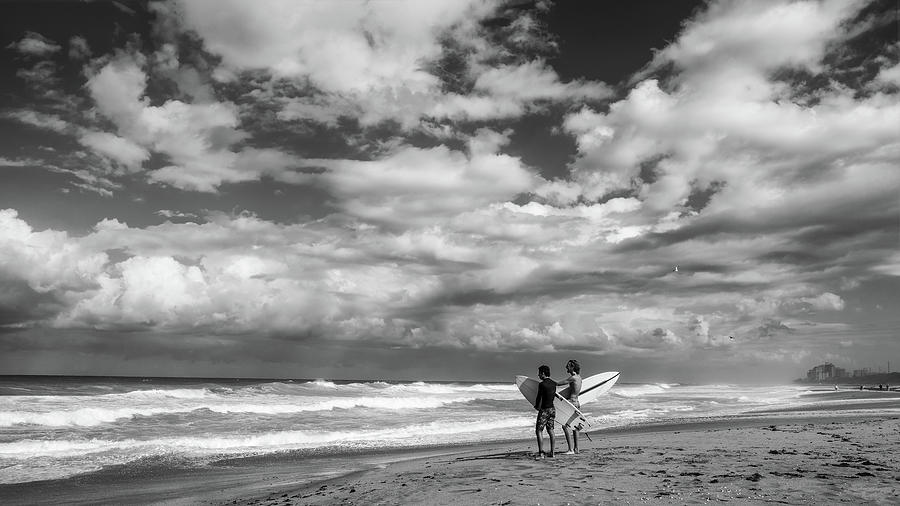 Big Sky Surfers black and white Photograph by Laura Fasulo
