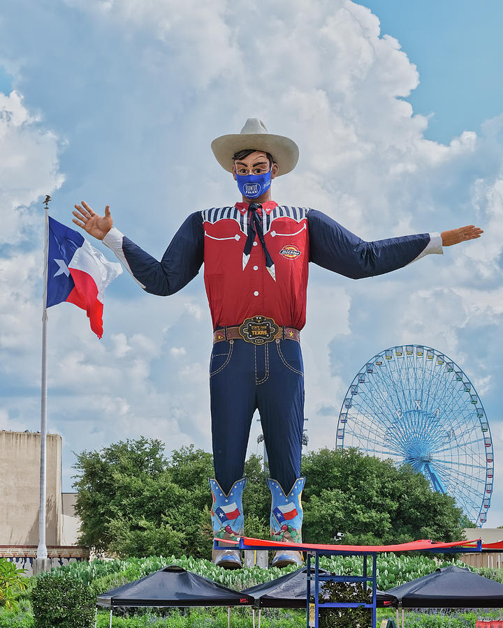 Big Tex at the State Fair of Texas Photograph by Robert Bellomy