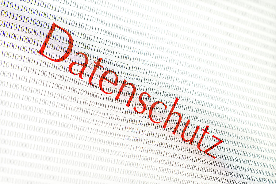 Binary code and word Datenschutz Photograph by Daniel Sambraus / STOCK4B-RF