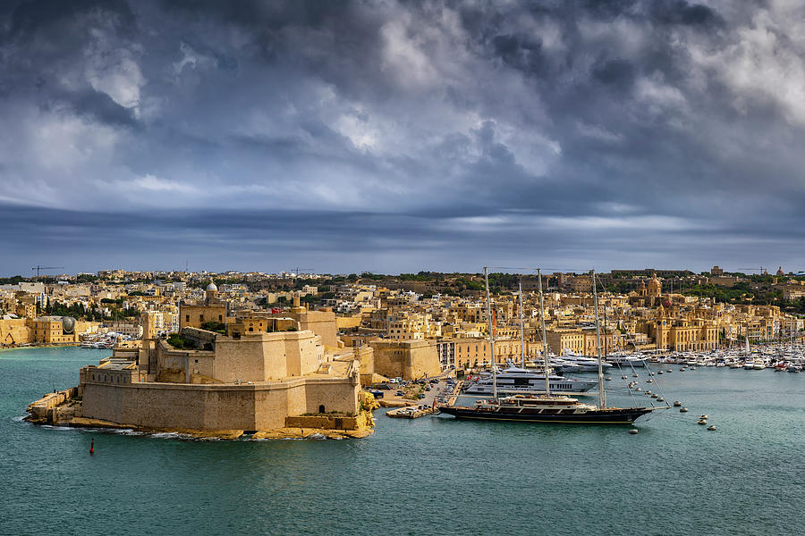 Birgu City And Vittoriosa Marina In Malta Photograph by Artur Bogacki