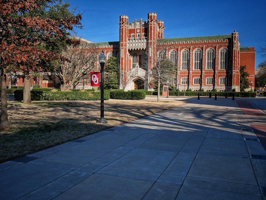 Bizzell Library Photograph