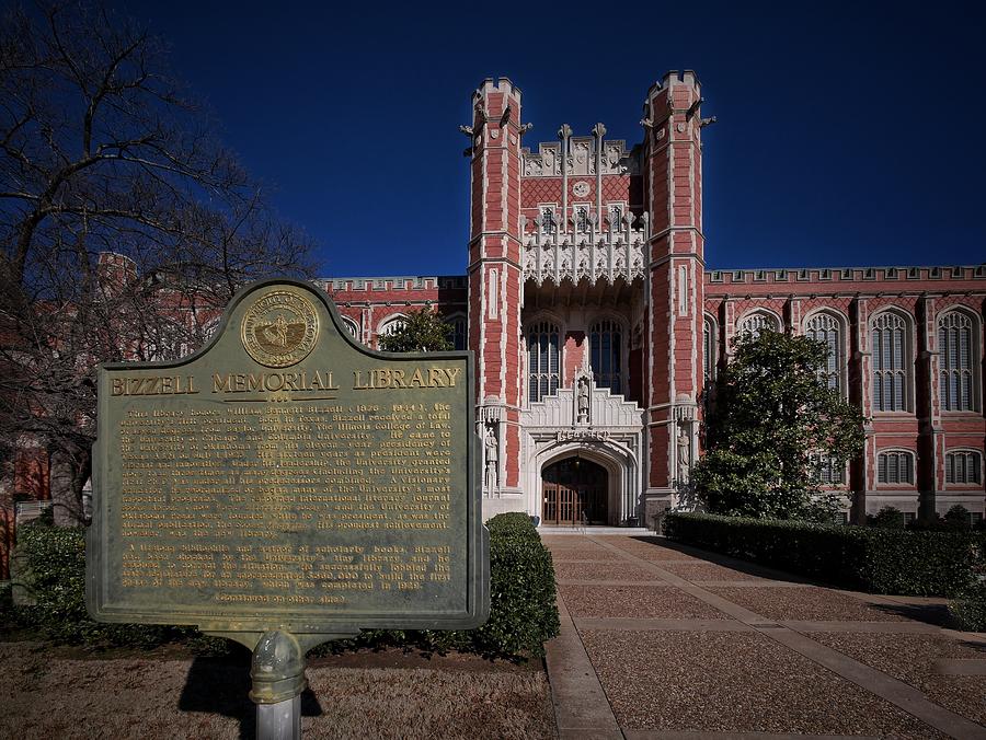 Bizzell Memorial Library Photograph