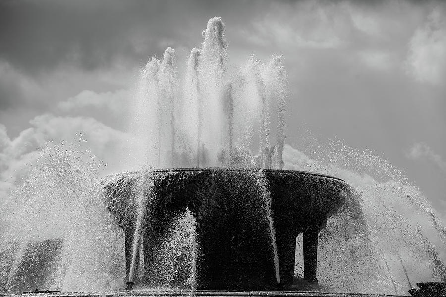 Black and White Water Fountain Photograph by Richard Chiang - Fine Art ...