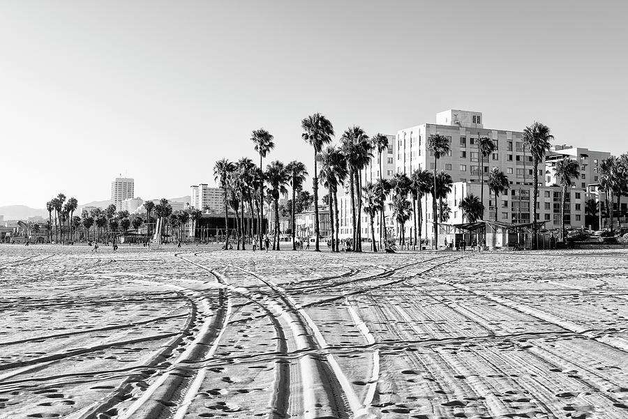 Black California - On Santa Monica Beach Photograph by Philippe HUGONNARD
