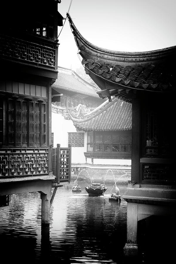 Black China Series - Shanghai Yuyuan Temple Photograph by Philippe HUGONNARD