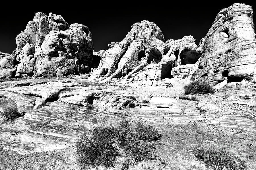 Black Rock Eyes Infrared at the Valley of Fire Photograph by John Rizzuto
