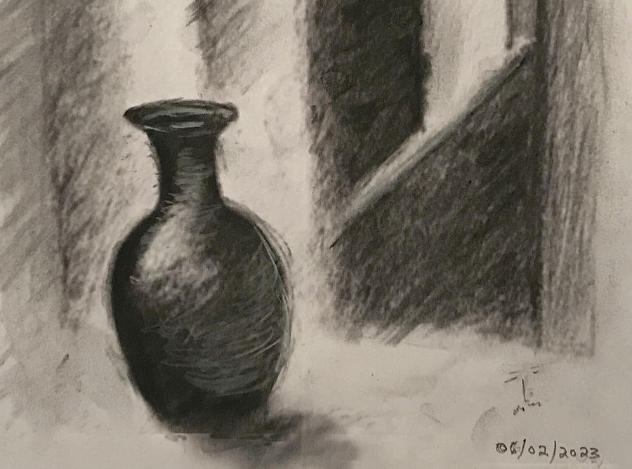 Black Vase Drawing by Ed Meredith