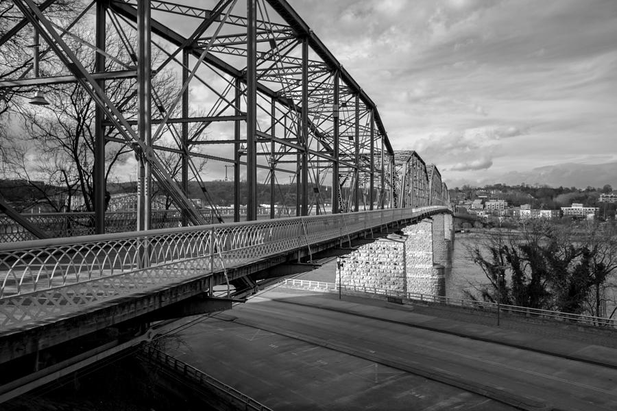 Black White Walnut St Bridge Photograph by Bobby Ryan