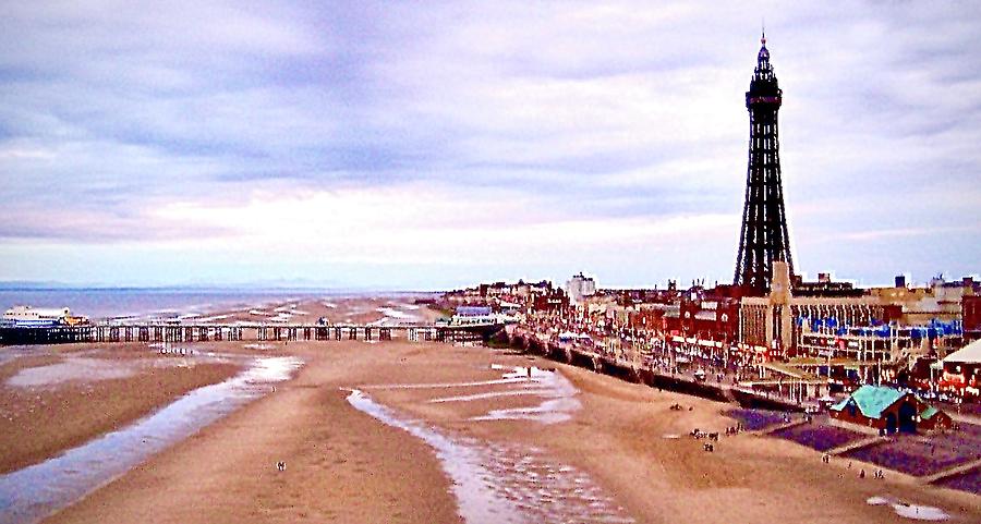 Blackpool Seafront Photograph by Gordon James