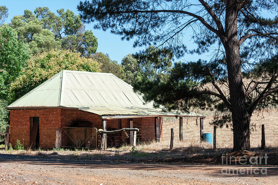 Blackwood Barn, Bridgetown, Western Australia Photograph by Elaine Teague