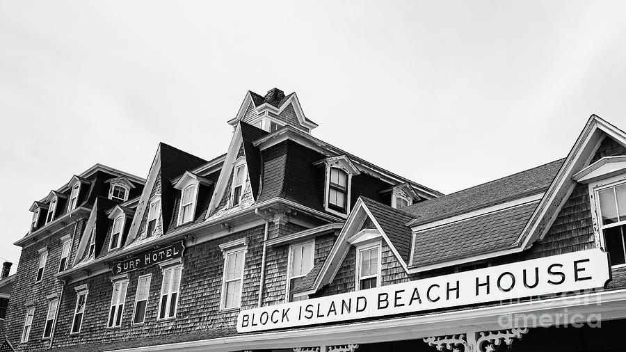 Block Island Beach House Surf Hotel Rhode Island Photograph by Edward Fielding