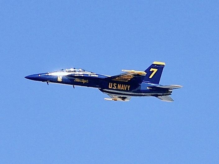 Blue Angels F-18f Photograph by Peter Ring Sr