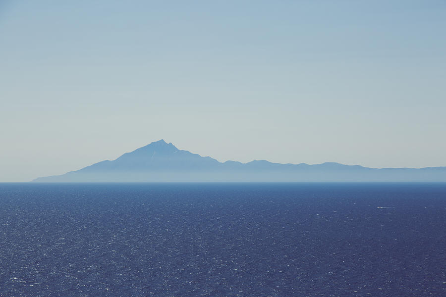 Blue horizon Photograph by SrdjanPav