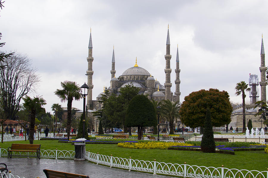 Blue Mosque Sultanahmet Park, Istanbul Photograph by Adrianocferreira