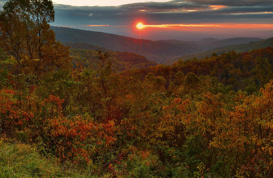 Blue Ridge Mountain Autumn Sunrise Photograph by Stephen Vecchiotti